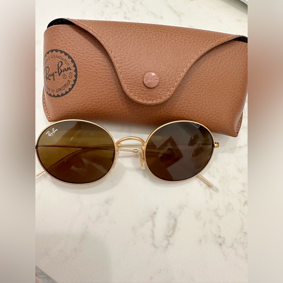 Matte gold frame Ray Bans - Picture 4 of 5